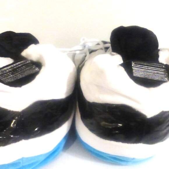 Adult Unisex SLIPPERS Novelty Slippers Large Soccer Puffy Slippers Ankle Boot - Picture 5 of 8